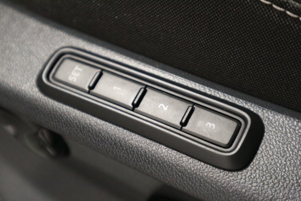 Volkswagen Tiguan Highline R-Line*CUIR* 2024 à Quebec, Québec - 19 - w1024h768px