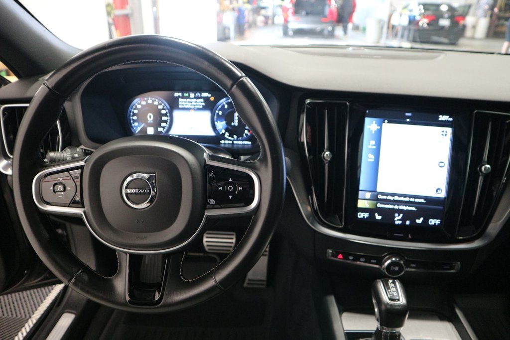 Volvo S60 R-Design*TOIT PANORAMIQUE* 2021 à Quebec, Québec - 20 - w1024h768px