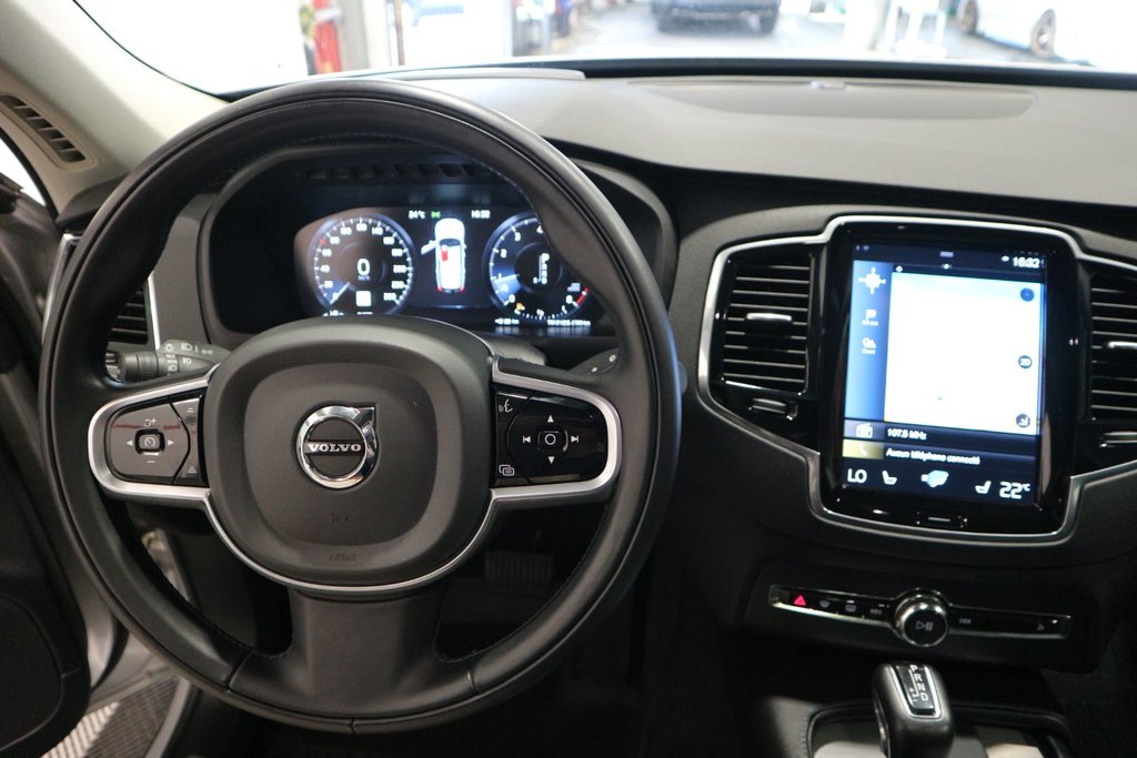Volvo XC90 Momentum*TOIT PANORAMIQUE* 2022 à Québec, Québec - 18 - w1024h768px