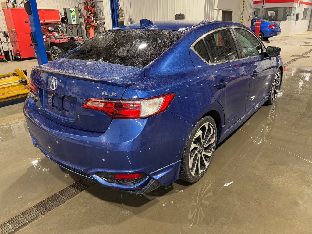 Acura ILX A-Spec JAMAIS ACCIDENTÉ 2016 à Montréal, Québec - 3 - w1024h768px