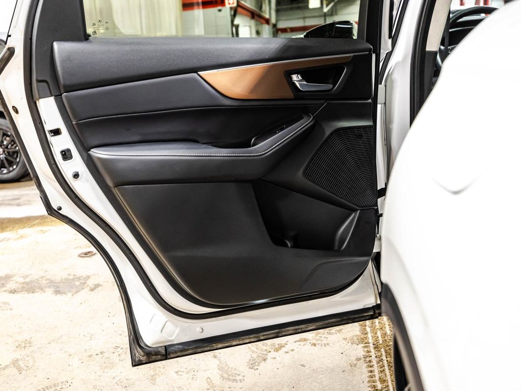 Acura MDX Tech SH-AWD V6 I TOIT OUVRANT I CUIR I MAGS I SIEGES CHAUFFANTS I CARPLAY I SECURITE ACTIVE 2022 à Montréal, Québec - 12 - w1024h768px