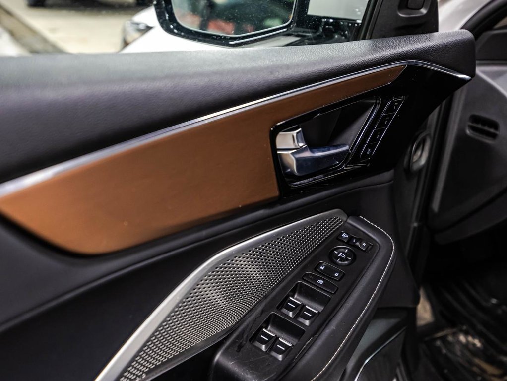 Acura MDX Tech SH-AWD V6 I TOIT OUVRANT I CUIR I MAGS I SIEGES CHAUFFANTS I CARPLAY I SECURITE ACTIVE 2022 à Montréal, Québec - 11 - w1024h768px