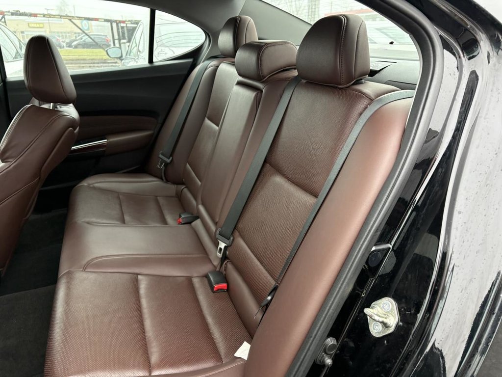 2015 Acura TLX V6 Elite CUIR I TOIT OUVRANT I MAGS I DEMARREUR I GPS I ENTRETIENS CHEZ ACURA in , Quebec - 7 - w1024h768px