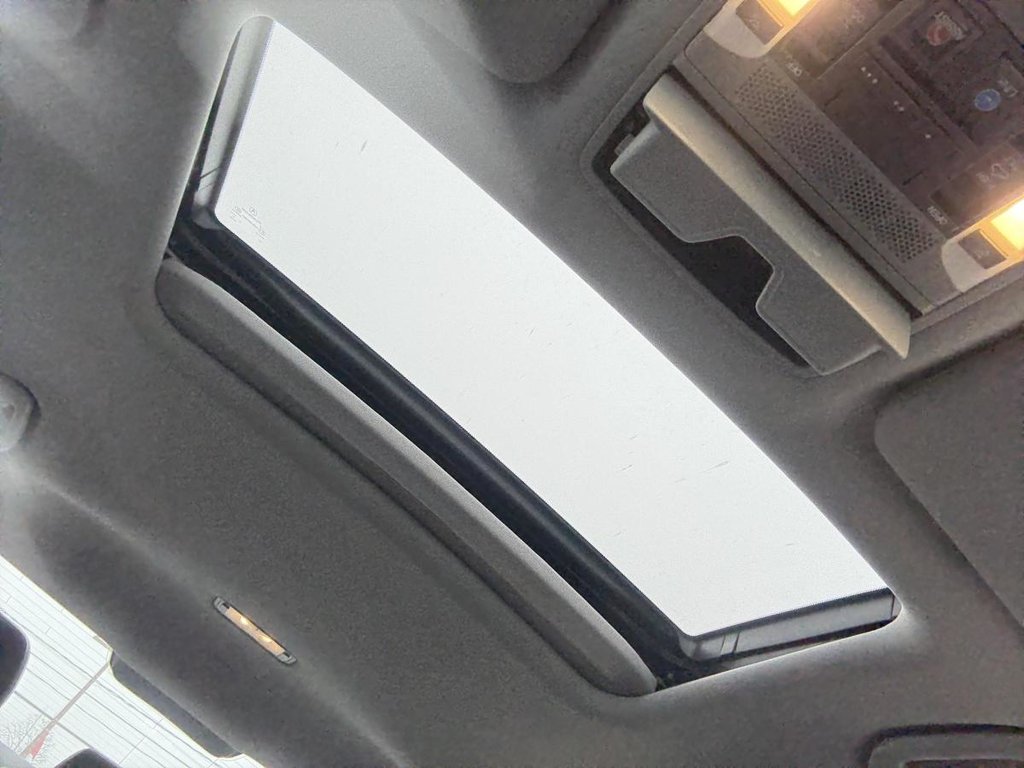 2015 Acura TLX V6 Elite CUIR I TOIT OUVRANT I MAGS I DEMARREUR I GPS I ENTRETIENS CHEZ ACURA in , Quebec - 13 - w1024h768px