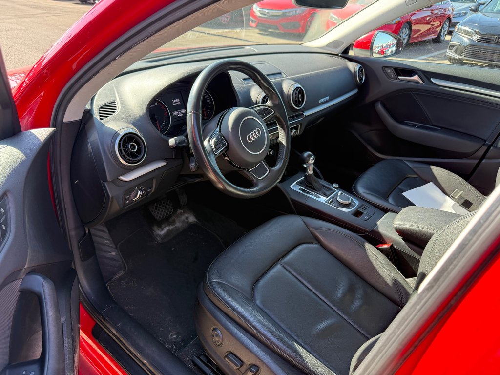 Audi A3 2.0T Komfort 2016 à , Québec - 7 - w1024h768px