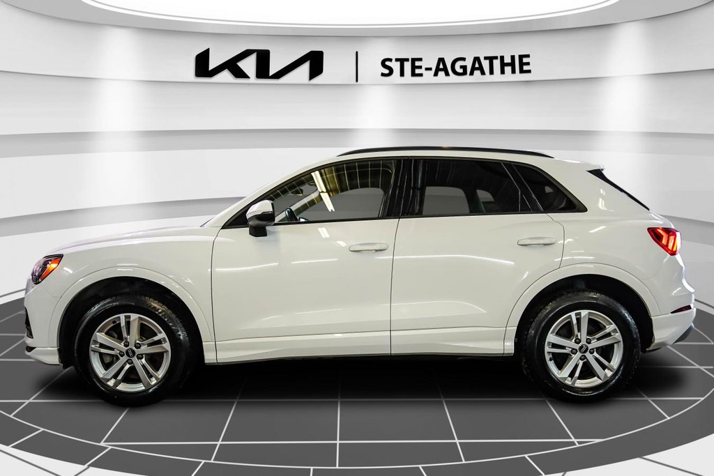 2022 Audi Q3 KOMFORT 40 TFSI | QUATTRO | TOIT OUVRANT | CUIR | 1 PROPRIETAIRE in , Quebec - 4 - w1024h768px