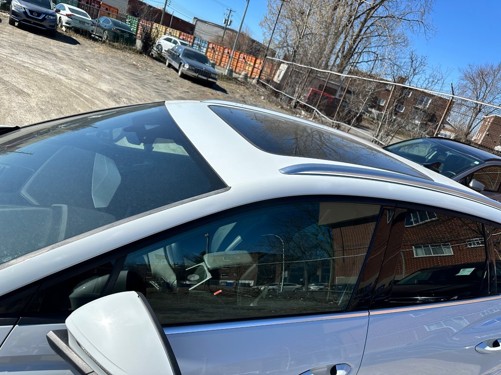 2022 Audi Q4 e-tron Progressiv in Montréal, Quebec - 3 - w1024h768px