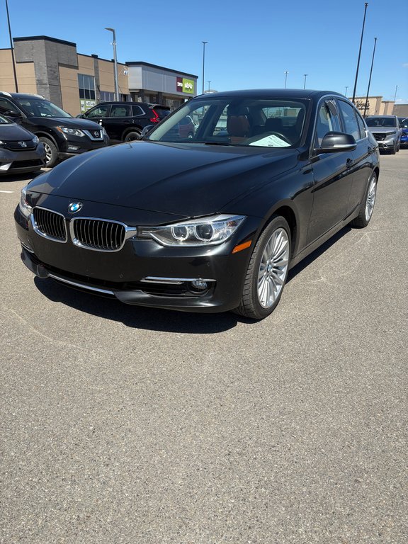 BMW 3 Series 328i xDrive 2014 à Montréal, Québec - 1 - w1024h768px