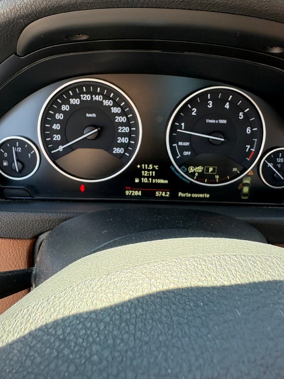 BMW 3 Series 328i xDrive 2014 à Montréal, Québec - 8 - w1024h768px