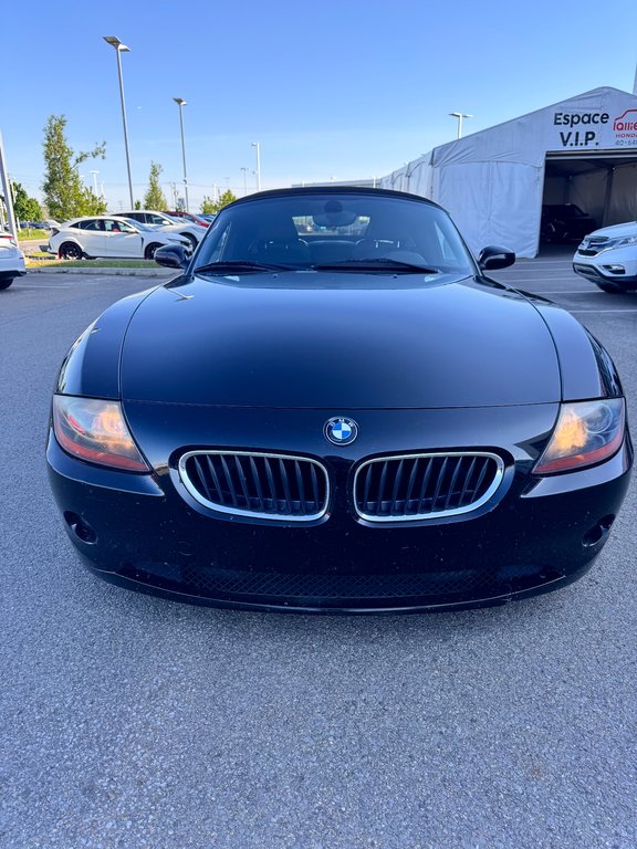 2003 BMW Z4 2.5i in Montreal, Quebec - 6 - w1024h768px