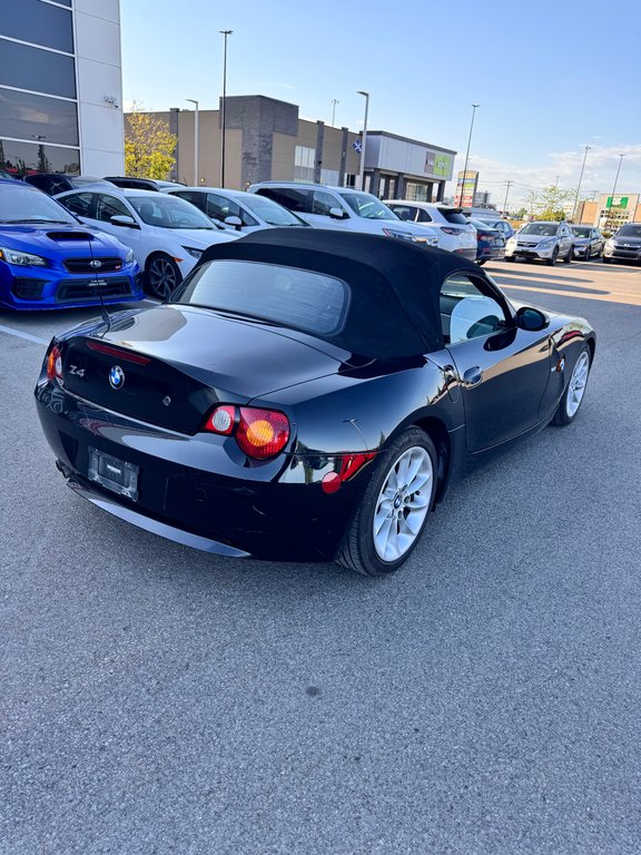 2003 BMW Z4 2.5i in Montreal, Quebec - 5 - w1024h768px