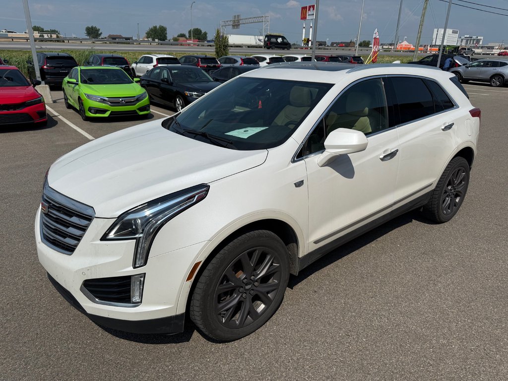 2019 Cadillac XT5 Luxury AWD/JAMAIS ACCIDENTÉ in Lachenaie, Quebec - 1 - w1024h768px