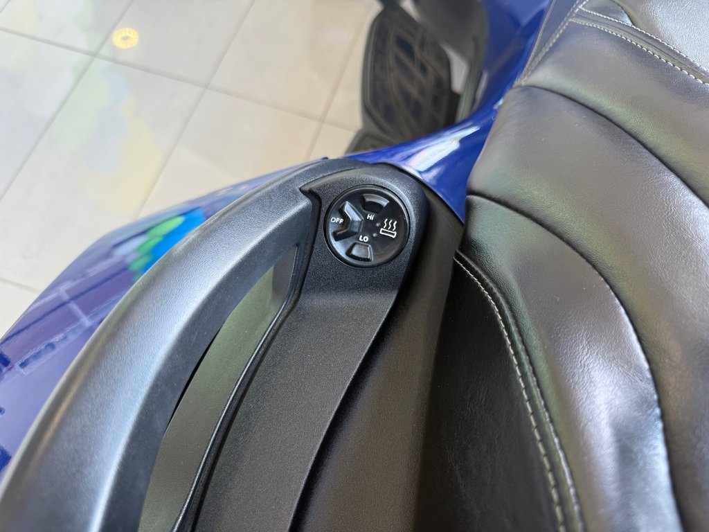 Can-Am Spyder SYPER ROADSTER RT 2013 à Lachenaie, Québec - 14 - w1024h768px