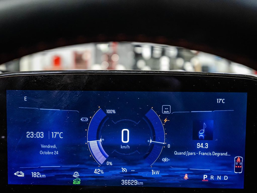 2024 Chevrolet Blazer EV EAWD 1RS 1 PROPRIO JAMAIS ACCIDENTÉ in , Quebec - 25 - w1024h768px