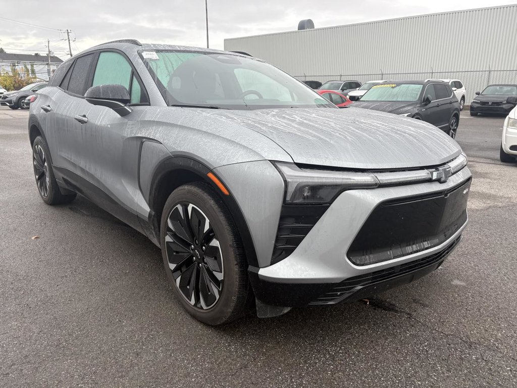 2024 Chevrolet Blazer EV EAWD 1RS 1 PROPRIO JAMAIS ACCIDENTÉ in , Quebec - 4 - w1024h768px