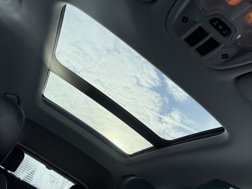 2022 Chevrolet Bolt EUV Premier 22 000 KM I CUIR I SIEGES CHAUFFANTS I CAMERA I CARPLAY I MAGS I SECURITE ACTIVE in , Quebec - 7 - w1024h768px