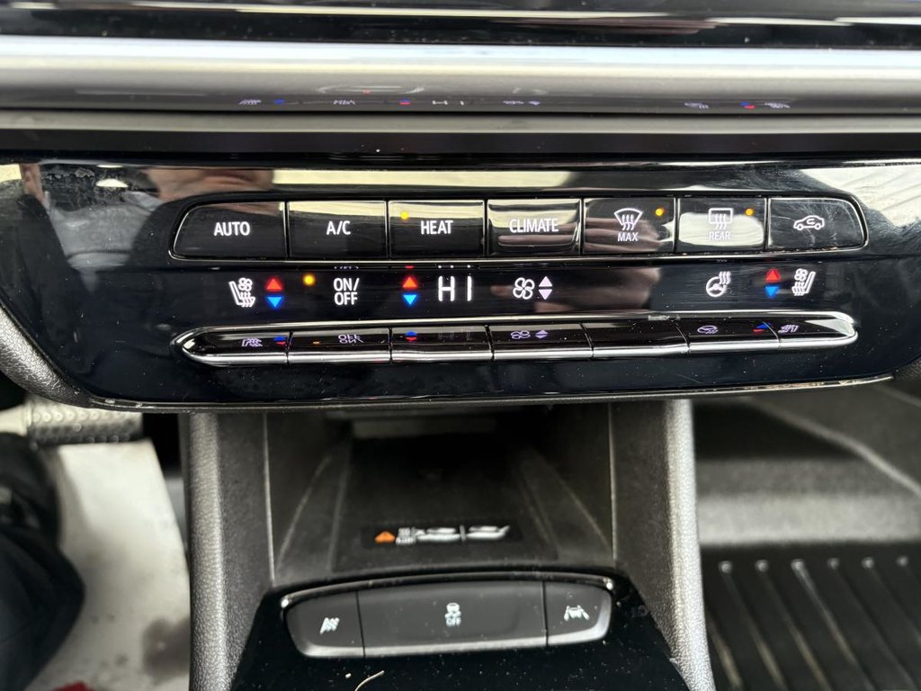 2022 Chevrolet Bolt EUV Premier 22 000 KM I CUIR I SIEGES CHAUFFANTS I CAMERA I CARPLAY I MAGS I SECURITE ACTIVE in , Quebec - 11 - w1024h768px