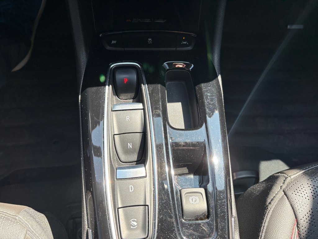 Chevrolet BOLT EUV Premier RED LINE EDITION  JAMAIS ACCIDENTÉ 2023 à , Québec - 11 - w1024h768px