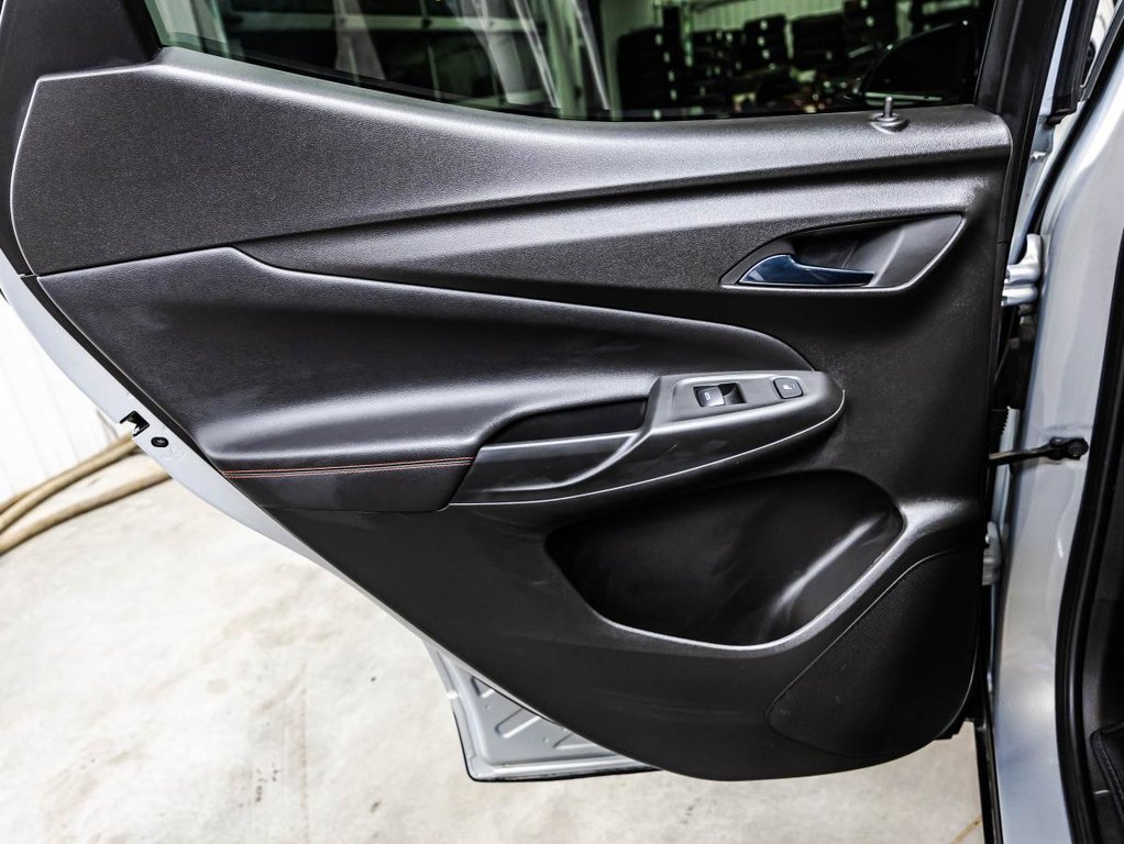 2023 Chevrolet Bolt EUV Premier Red Line edition Toit ouvrant in , Quebec - 12 - w1024h768px
