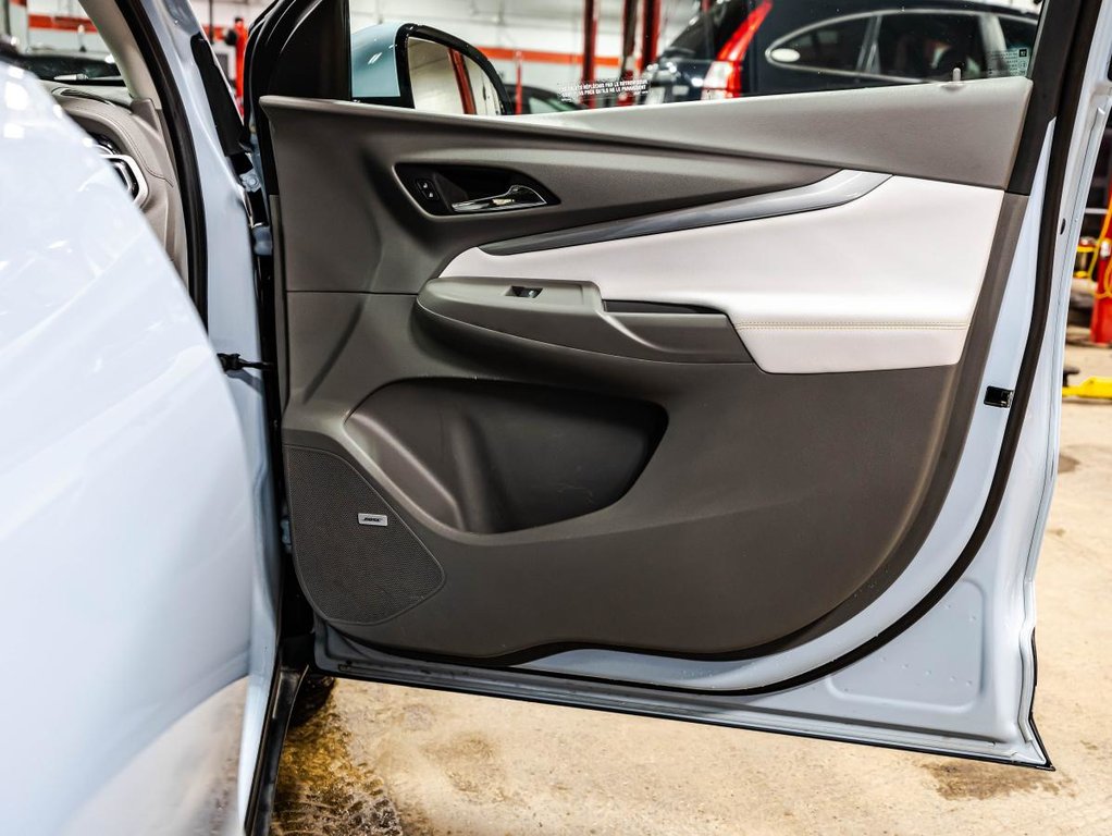 Chevrolet Bolt EUV Premier TOIT OUVRANT I CUIR I CARPLAY I SIEGES CHAUFFANTS I DEMARREUR I SECURITE ACTIVE 2023 à Montréal, Québec - 18 - w1024h768px
