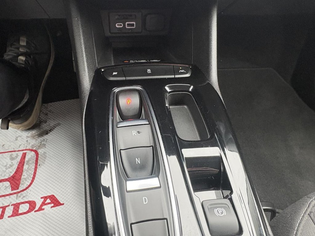 Chevrolet Bolt EUV LT 26 000 KM COMME NEUF I 8 PNEUS I CARPLAY I MAGS I SIEGES CHAUFFANTS I DEMARREUR 2023 à Montréal, Québec - 10 - w1024h768px