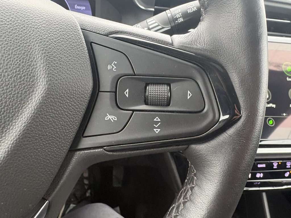 Chevrolet Bolt EUV LT 26 000 KM COMME NEUF I 8 PNEUS I CARPLAY I MAGS I SIEGES CHAUFFANTS I DEMARREUR 2023 à Montréal, Québec - 11 - w1024h768px