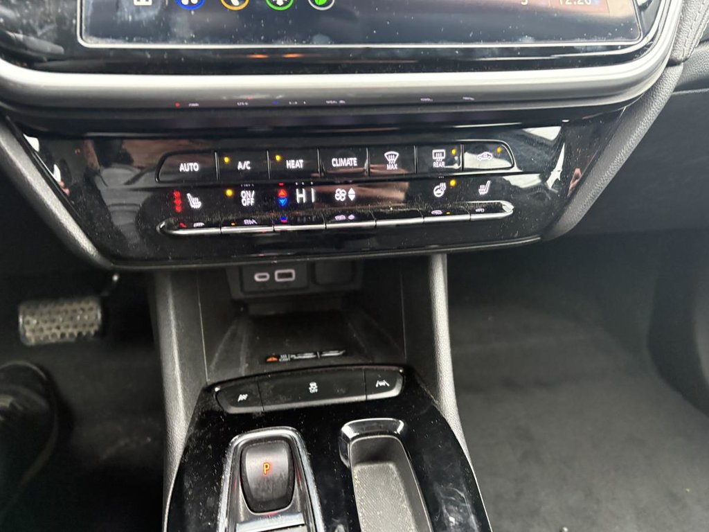 Chevrolet Bolt EUV LT 8 PNEUS I CARPLAY I MAGS I SIEGES CHAUFFANTS I CAMERA I DEMARREUR I  SECURITE ACTIVE 2023 à Montréal, Québec - 9 - w1024h768px