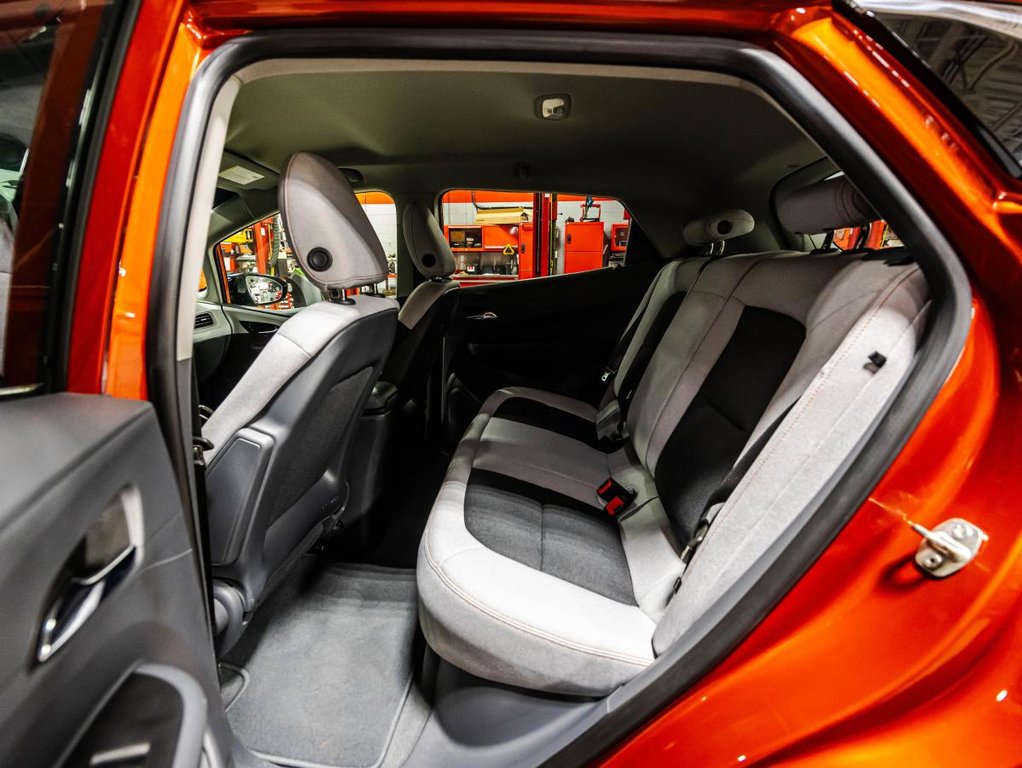 2021 Chevrolet Bolt EV LT JAMAIS ACCIDENTÉ I SIEGES CHAUFFANTS I MAGS I CARPLAY MAGS I DEMARREUR in Montréal, Quebec - 14 - w1024h768px