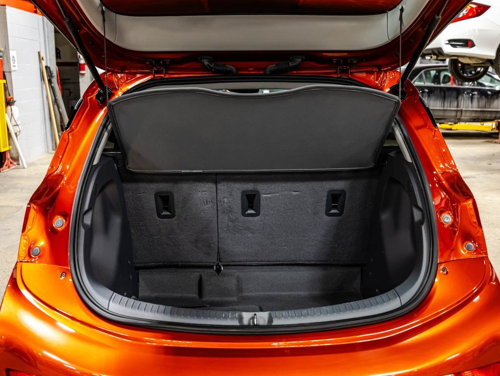 2021 Chevrolet Bolt EV LT JAMAIS ACCIDENTÉ I SIEGES CHAUFFANTS I MAGS I CARPLAY MAGS I DEMARREUR in Montréal, Quebec - 16 - w1024h768px