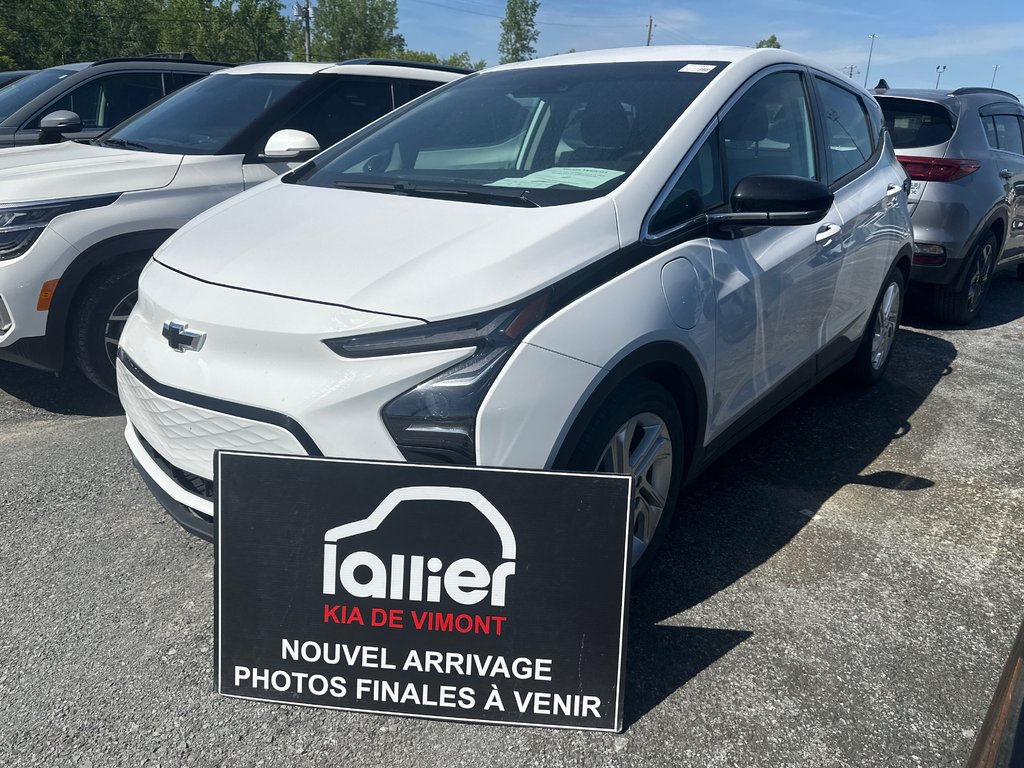 2023 Chevrolet Bolt EV 1LT in Montréal, Quebec - 1 - w1024h768px