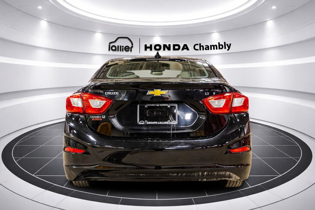 2018 Chevrolet Cruze LT 1.4L  MANUELLE I CAMERA I BLUETOOTH I SIEGES CHAUFFANTS I MAGS in Montréal, Quebec - 6 - w1024h768px
