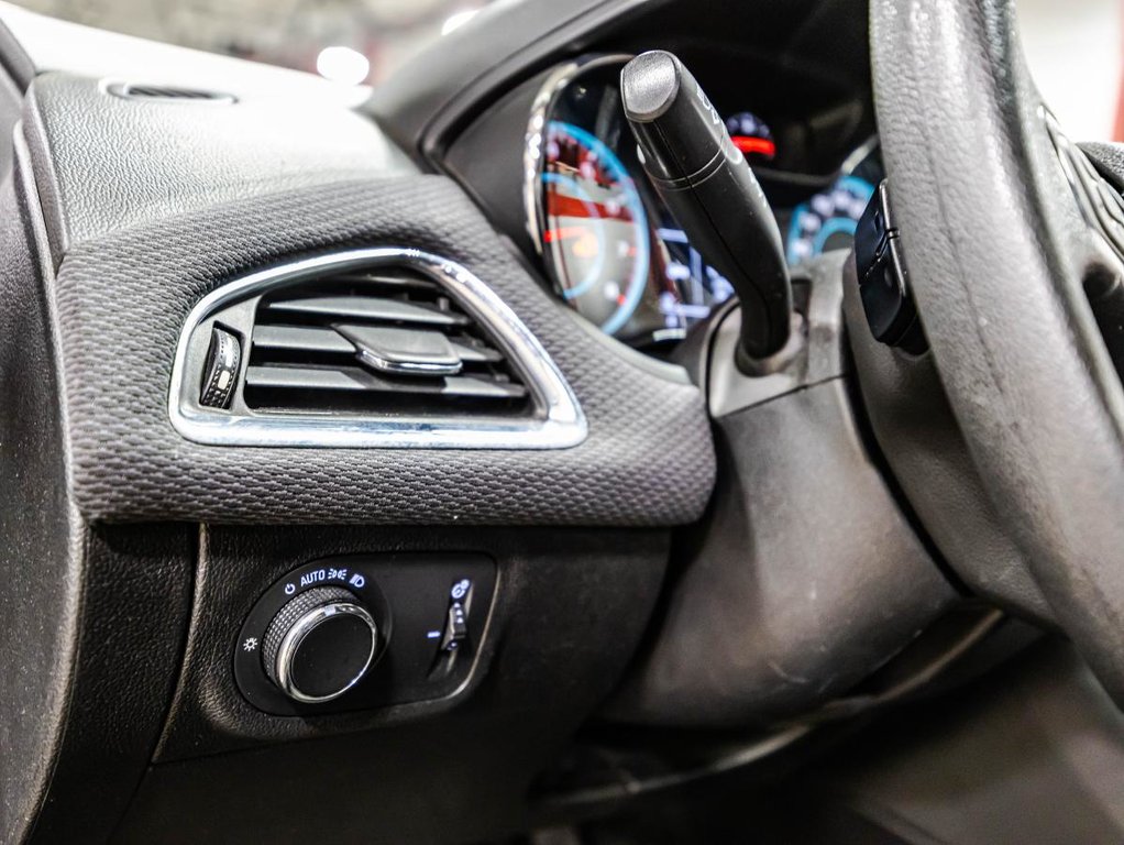 2018 Chevrolet Cruze LT 1.4L  MANUELLE I CAMERA I BLUETOOTH I SIEGES CHAUFFANTS I MAGS in Montréal, Quebec - 21 - w1024h768px