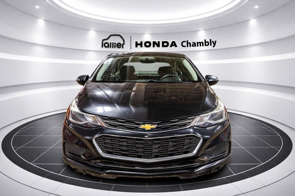 2018 Chevrolet Cruze LT 1.4L  MANUELLE I CAMERA I BLUETOOTH I SIEGES CHAUFFANTS I MAGS in Montréal, Quebec - 2 - w1024h768px