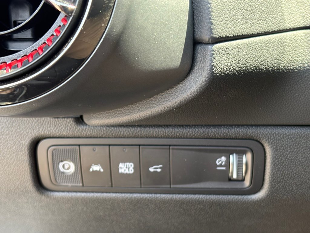 2025 Chevrolet Equinox EV RS TOIT OUVRANT CUIR JAMAIS ACCIDENTÉ 1 PROPRIO in Montreal, Quebec - 12 - w1024h768px