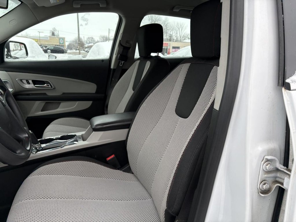 Chevrolet Equinox LS AWD 2017 à , Québec - 6 - w1024h768px