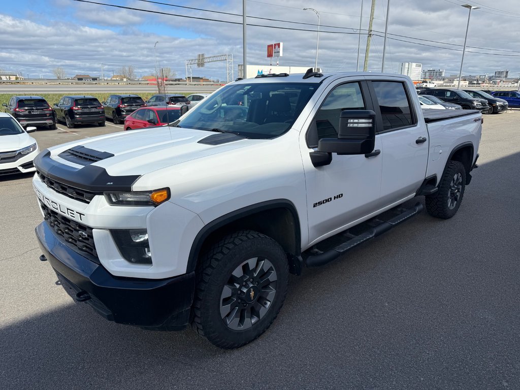 2021 Chevrolet Silverado 2500HD Custom in Montréal, Quebec - 1 - w1024h768px