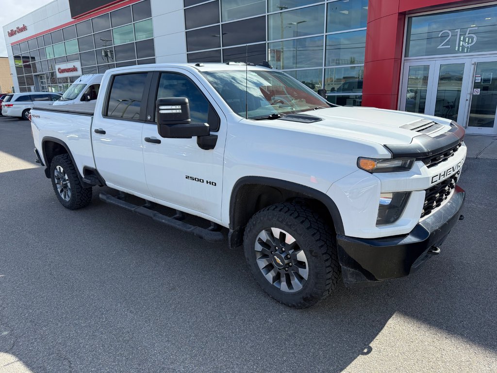 2021 Chevrolet Silverado 2500HD Custom in Montréal, Quebec - 7 - w1024h768px