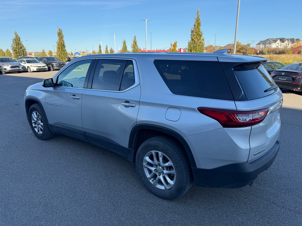 2019 Chevrolet Traverse LS/FWD/JAMAIS ACCIDENTÉ in Lachenaie, Quebec - 3 - w1024h768px