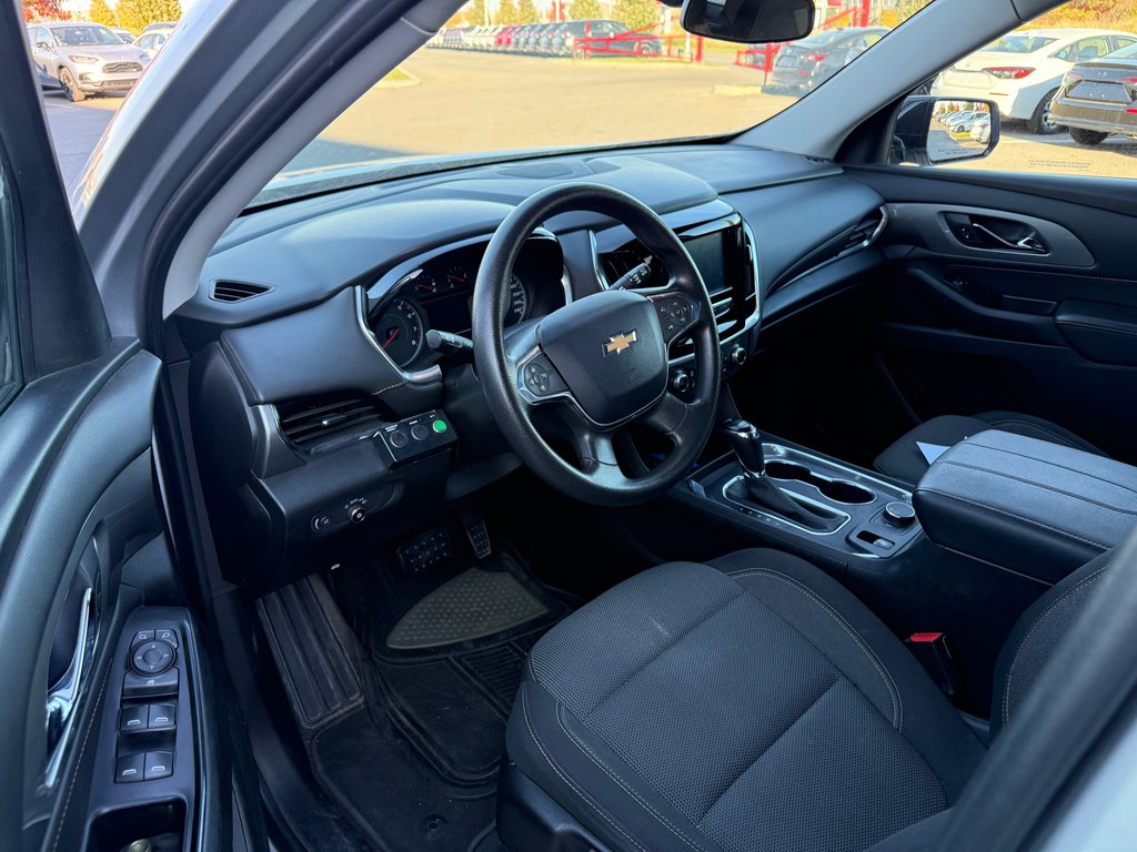 2019 Chevrolet Traverse LS/FWD/JAMAIS ACCIDENTÉ in Lachenaie, Quebec - 10 - w1024h768px
