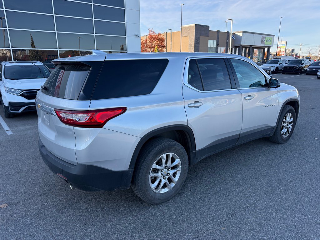2019 Chevrolet Traverse LS/FWD/JAMAIS ACCIDENTÉ in Lachenaie, Quebec - 5 - w1024h768px