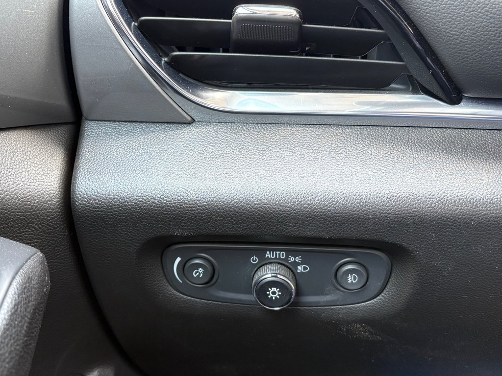 Chevrolet Traverse RS 1 proprio jamais accidenté 65 000 km 2021 à Montréal, Québec - 11 - w1024h768px