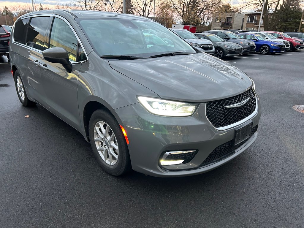 Pacifica Touring L STOW 'N GO JAMAIS ACCIDENTÉ 2023 à Montréal, Québec - 4 - w1024h768px