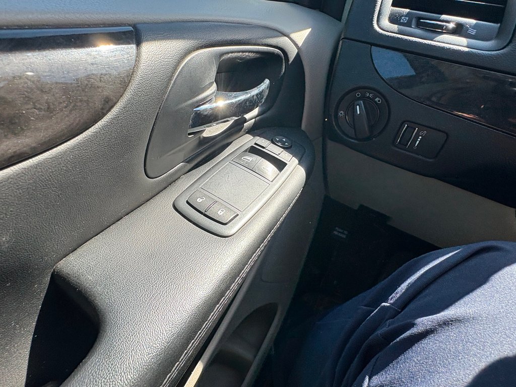 2016 Dodge Grand Caravan SXT JAMAIS ACCIDENTÉ in , Quebec - 8 - w1024h768px