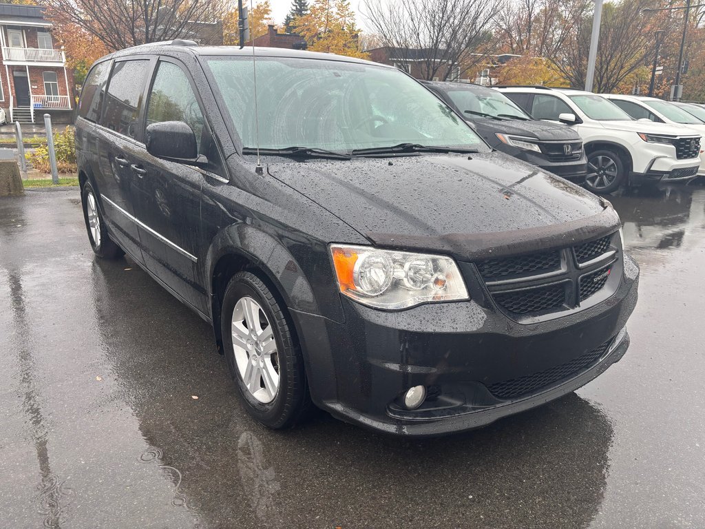 2016 Dodge Grand Caravan Crew in Montréal, Quebec - 2 - w1024h768px