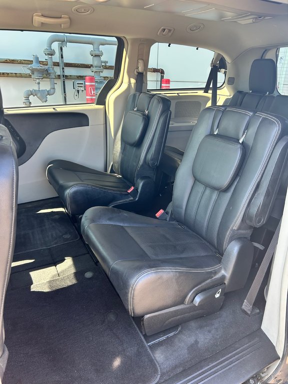 Dodge Grand Caravan Crew Plus 2017 à , Québec - 7 - w1024h768px