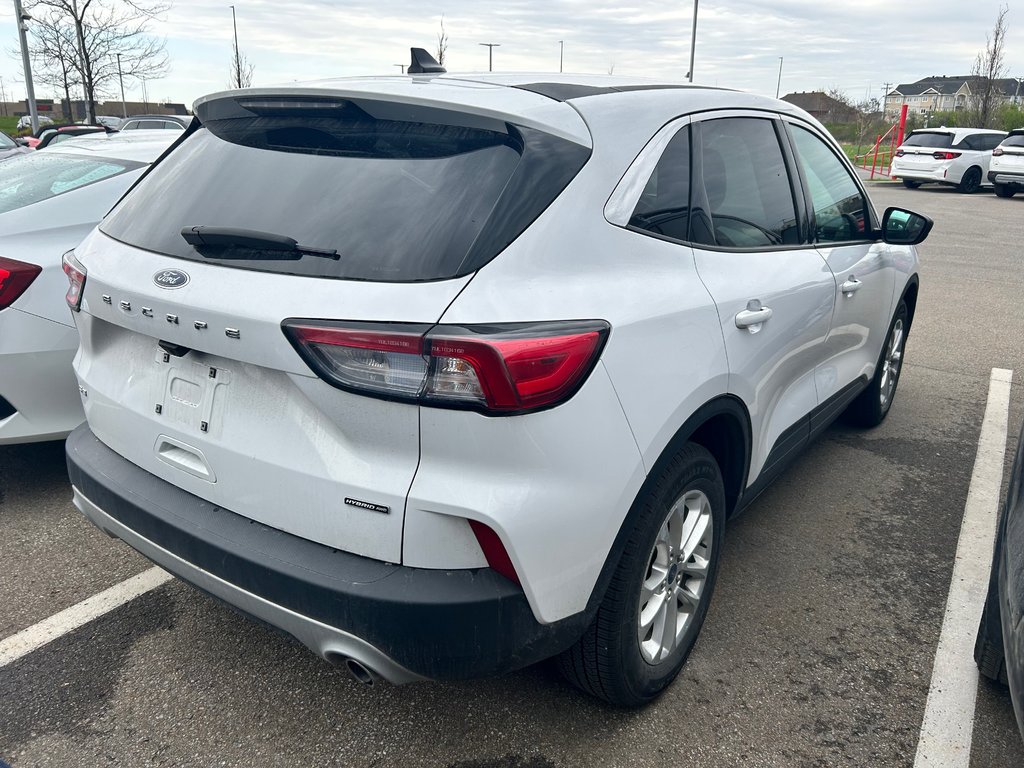 2022 Ford Escape SE Hybrid in Lachenaie, Quebec - 4 - w1024h768px