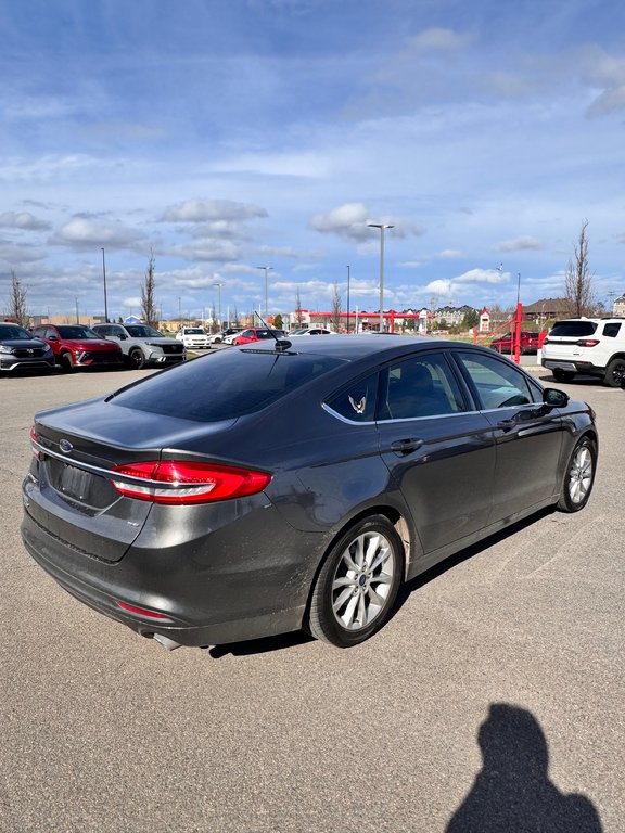 2017 Ford Fusion SE in Lachenaie, Quebec - 5 - w1024h768px