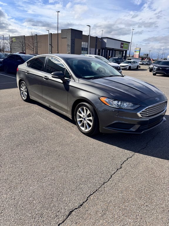 2017 Ford Fusion SE in Lachenaie, Quebec - 7 - w1024h768px
