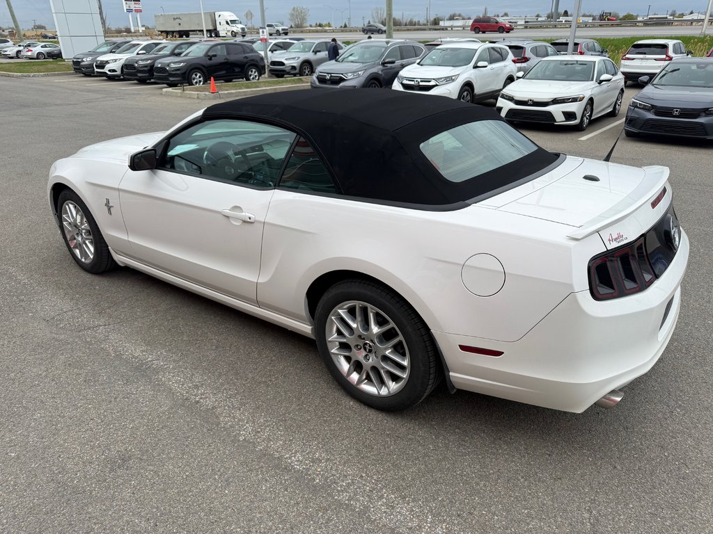2013 Ford Mustang V6 Premium in Lachenaie, Quebec - 4 - w1024h768px