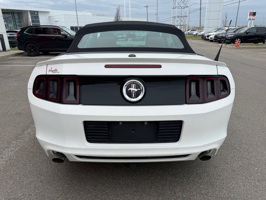 2013 Ford Mustang V6 Premium in Lachenaie, Quebec - 5 - w1024h768px